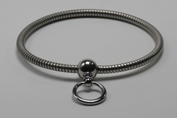 Halsband, flexibel met gepolijste bolsluiting met ring