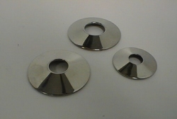 Small nipple disks, pair, 3 cm diam. shiny