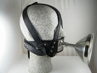 Funnelmask with shiny stainless steel  funnel Artif. leather