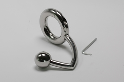 Splittable cockring with anal ball of 30 mm dia.